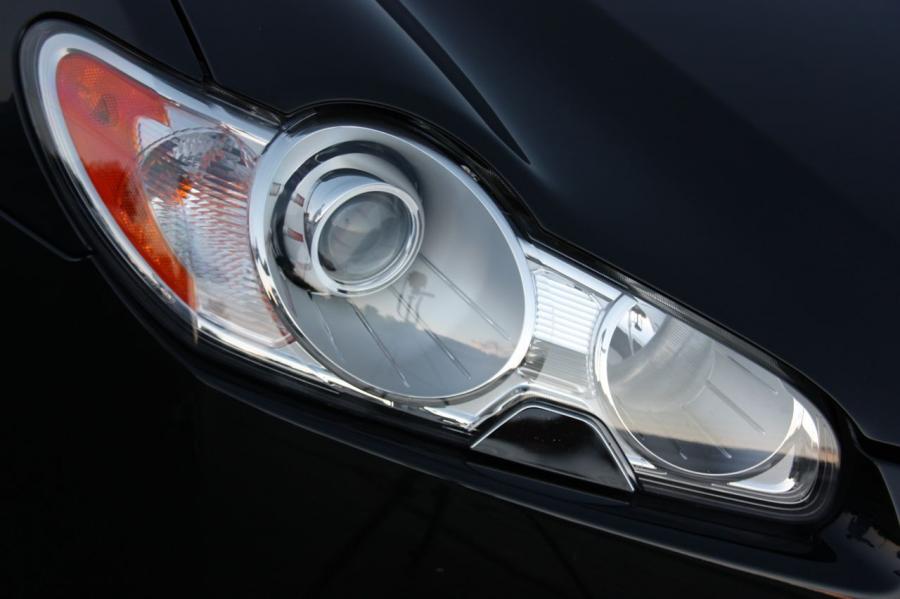  Jaguar XF Supercharged 2009 года  (фото 3 из 44)